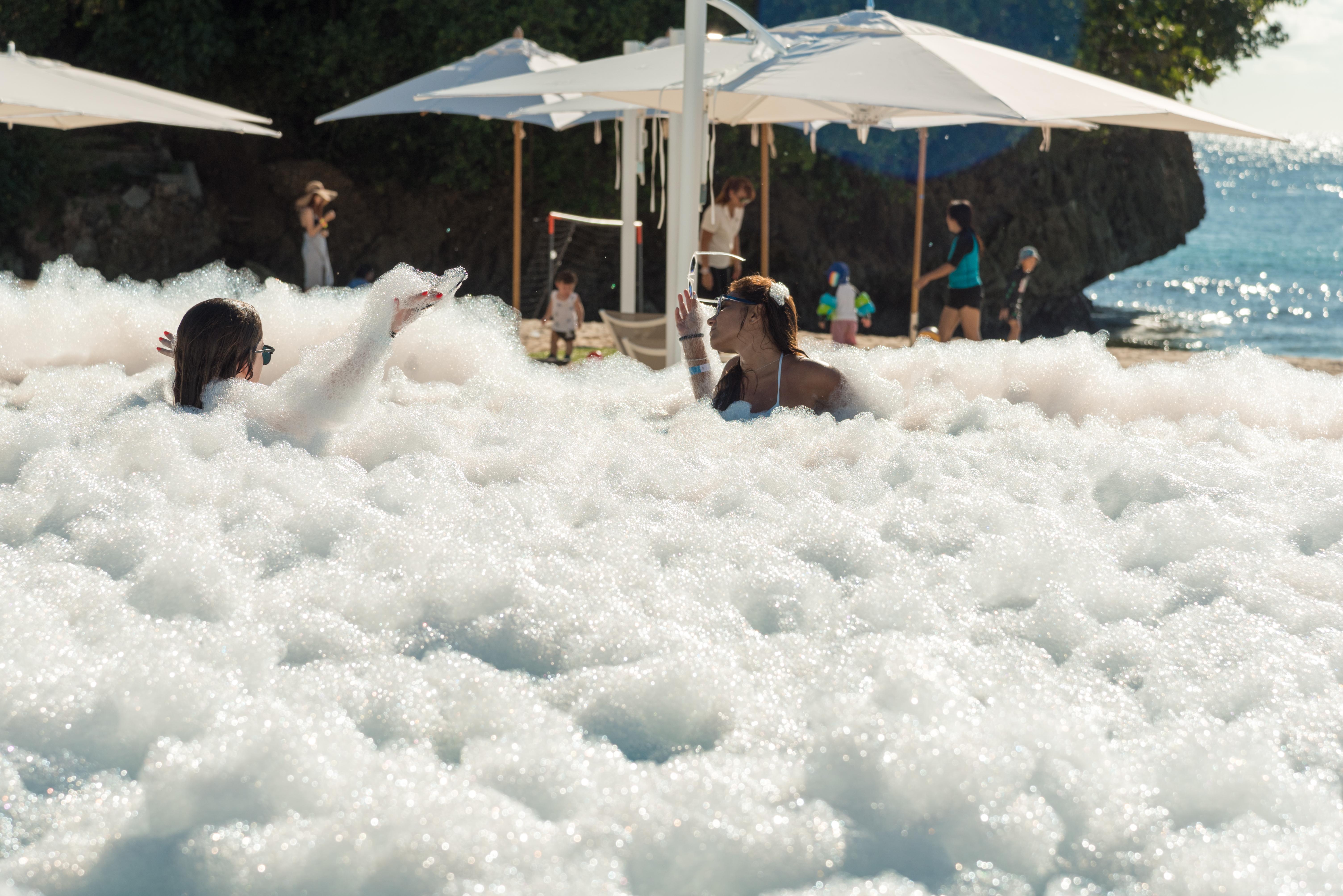 Crimson Resort And Spa Boracay Yapak Екстериор снимка